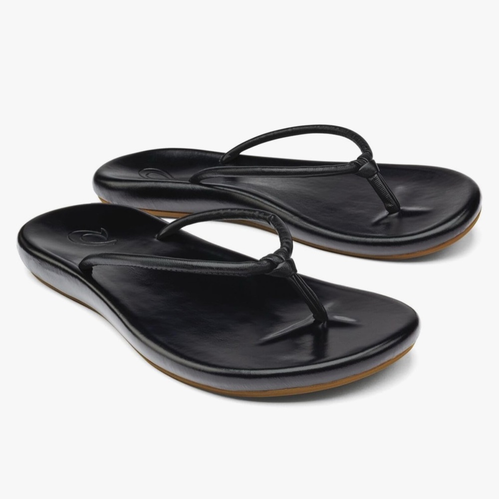 OluKai Huawai Black Leather Comfort Flip Flop Sandals - 9W